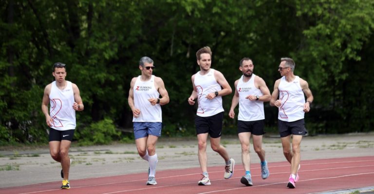 Беговой клуб Running Expert на тренировке