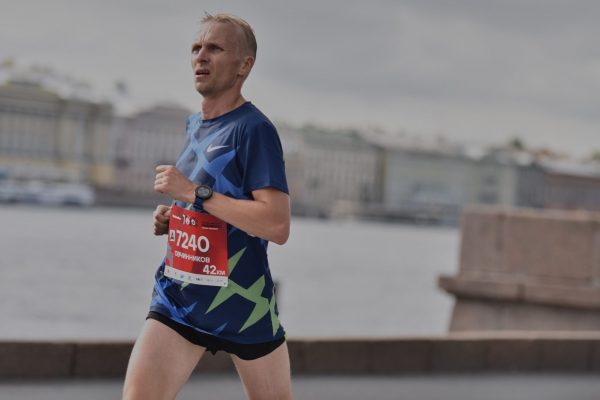 Владимир Овчинников, Running Expert